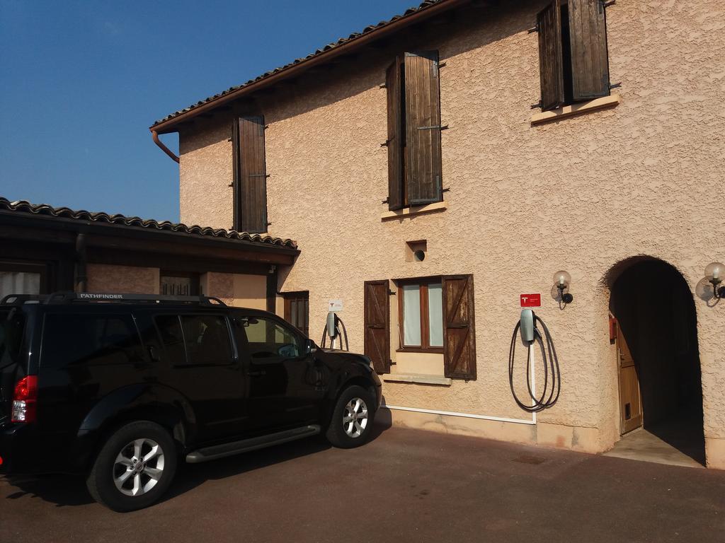 Le Relais Des Dix Crus - Logis Hotel B&B Corcelles-en-Beaujolais Exterior foto